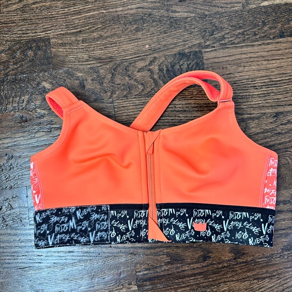 Shefit Sports Bra Small Peachy Black Graffiti  Adjustable Sporty - Picture 1 of 3
